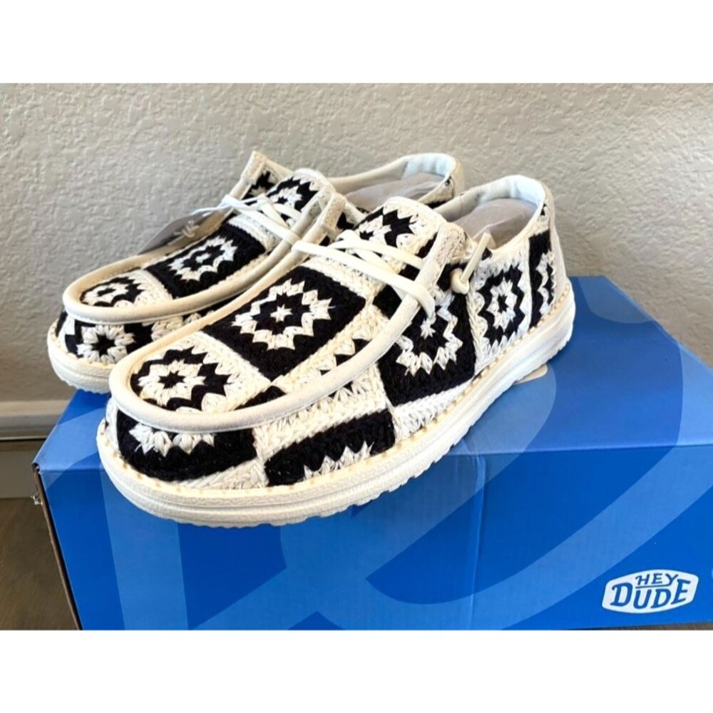Hey Dude Wendy Cottage Crochet Black White Slip On Shoes Sneakers - Women’s 7 - Picture 4 of 8